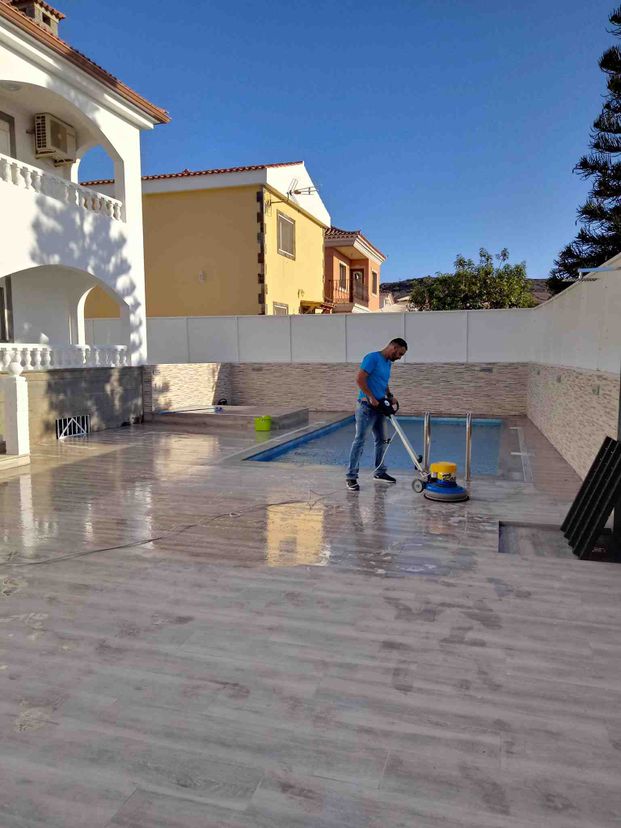 limpieza patio exterior